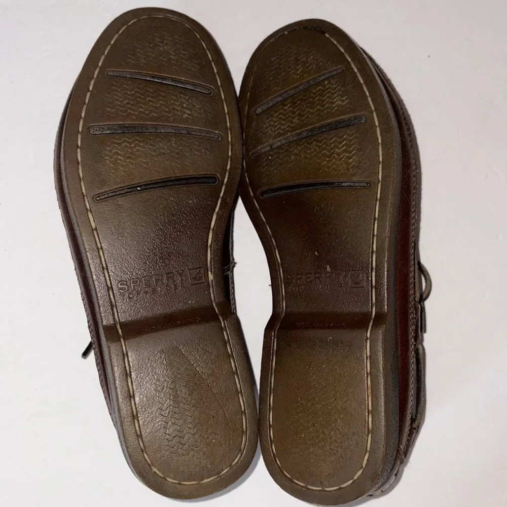 Sperry Topsider brown leather 9 wide